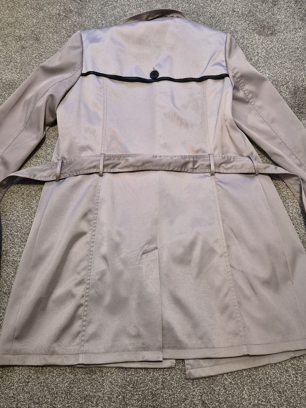 Le Chateau Women's Light Beige Double-Breasted Trench Coat - Picture 3 of 3